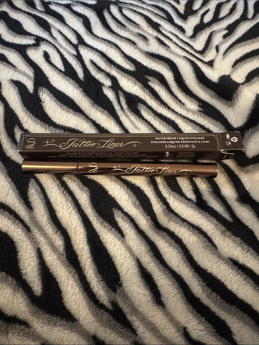 KVD Tattoo Liner Waterproof Liquid Eyeliner - Brown - Picture 3 of 4